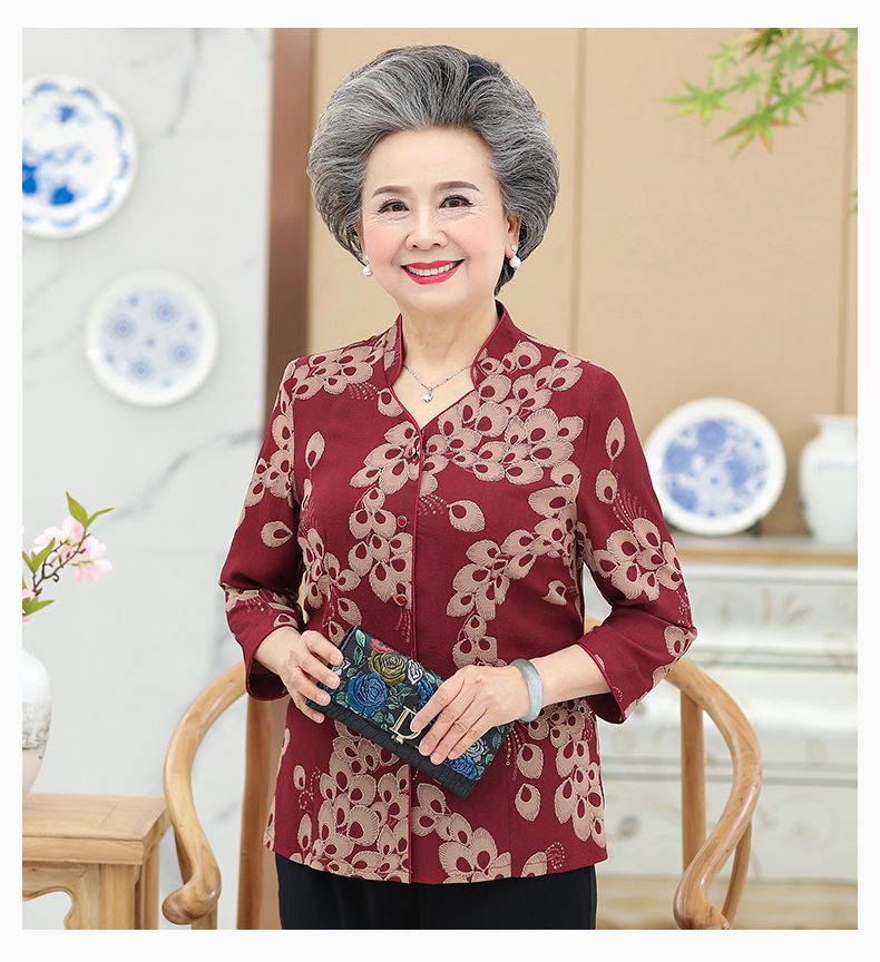 Summer clothes for middle-aged and elderly people: Women's linen mother's shirt, 60-year-old elderly clothes, 70-year-old grandma's two-piece set, wife's summer detail image 13