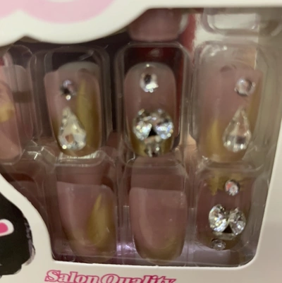 Gold Drop 3D Nail Is Removable, Wearable, Removable And Removable