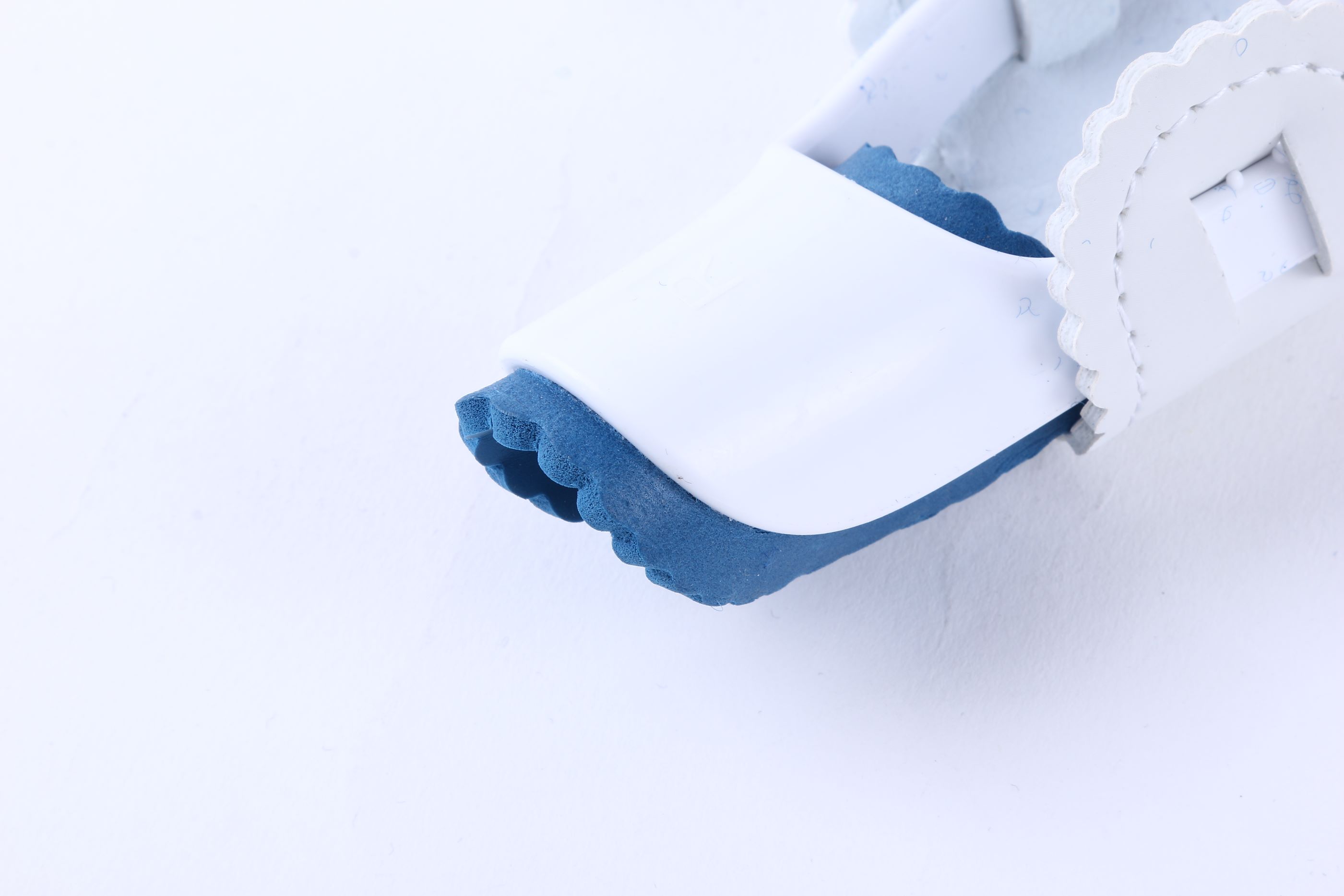 Toe corrector, thumb corrector detail image 2