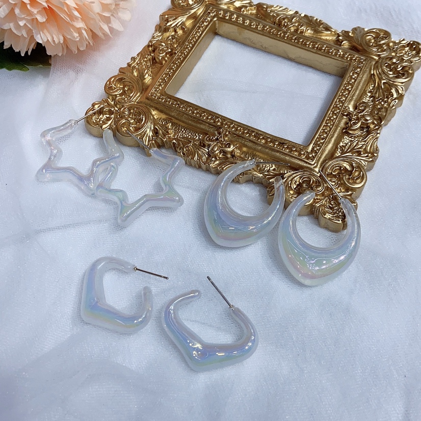 Acrylic earrings details Picture