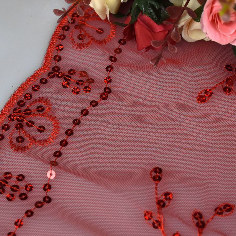 The auspicious flower veil is a wedding veil for the bride pic 5