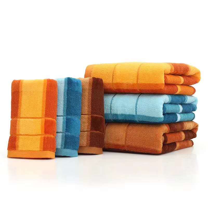 High and low wool towels (the same style of matching bath towels are also available)