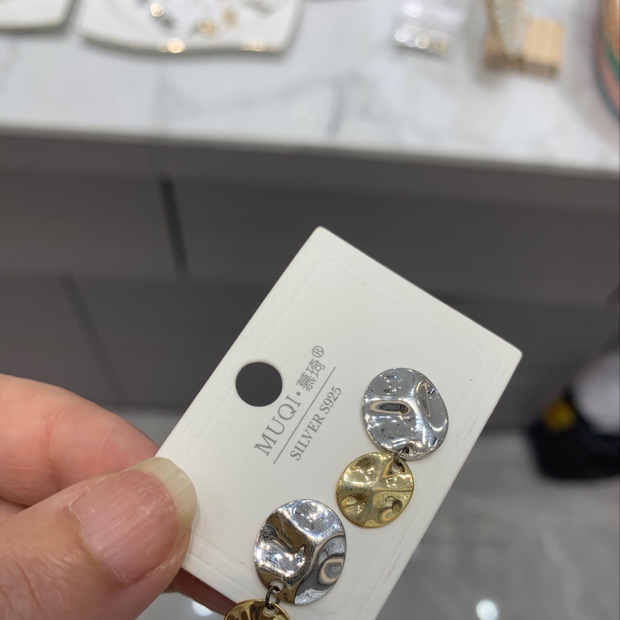 Best-selling earrings details Picture