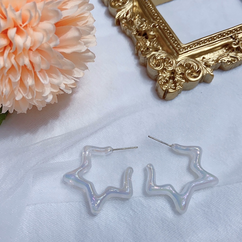 Acrylic earrings Application Scenario