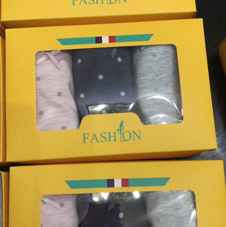 Factory direct sales of fashionable, eco-friendly and practical display box film 1694