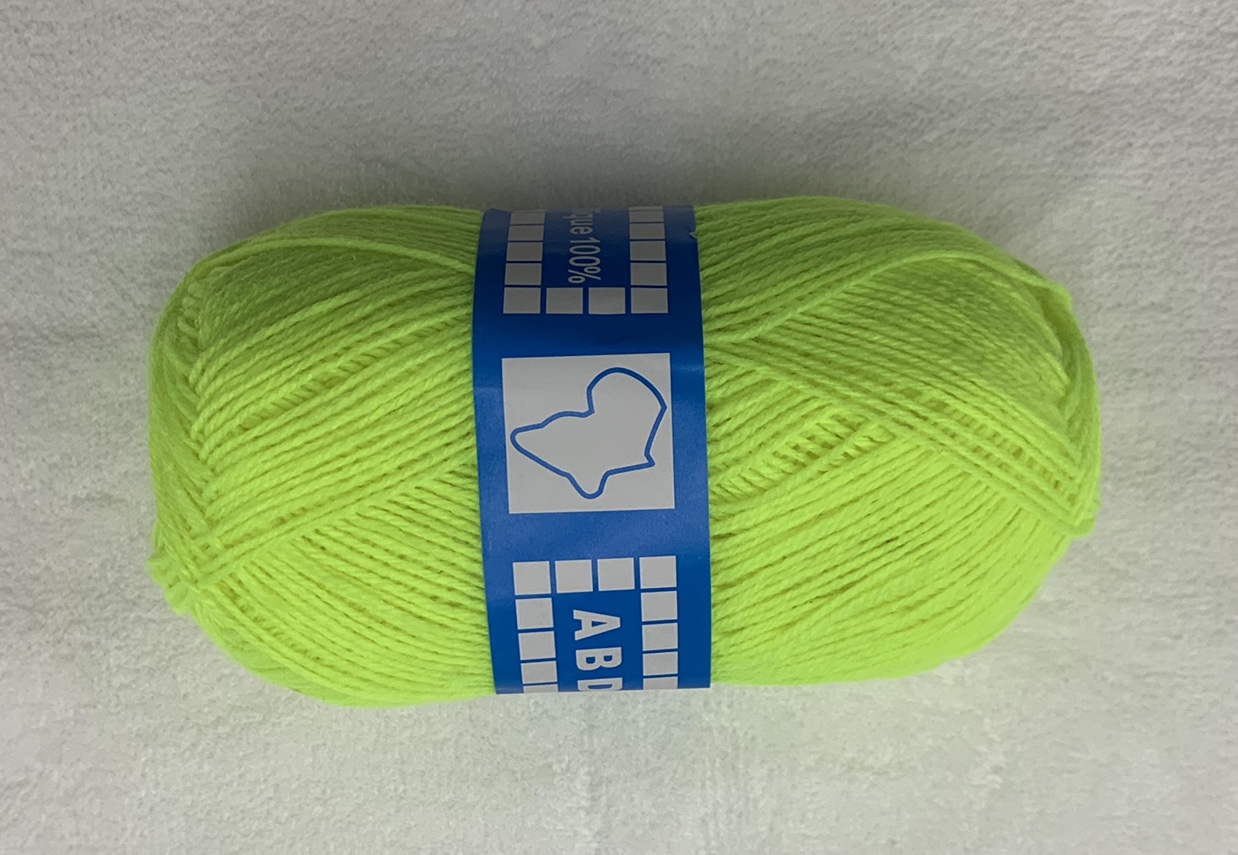 Three-strand mixed-color wool yarn