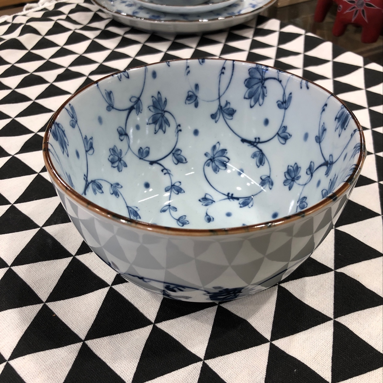 5.7-inch bowl of Japanese imported Mino burnt Mantang grass details Picture