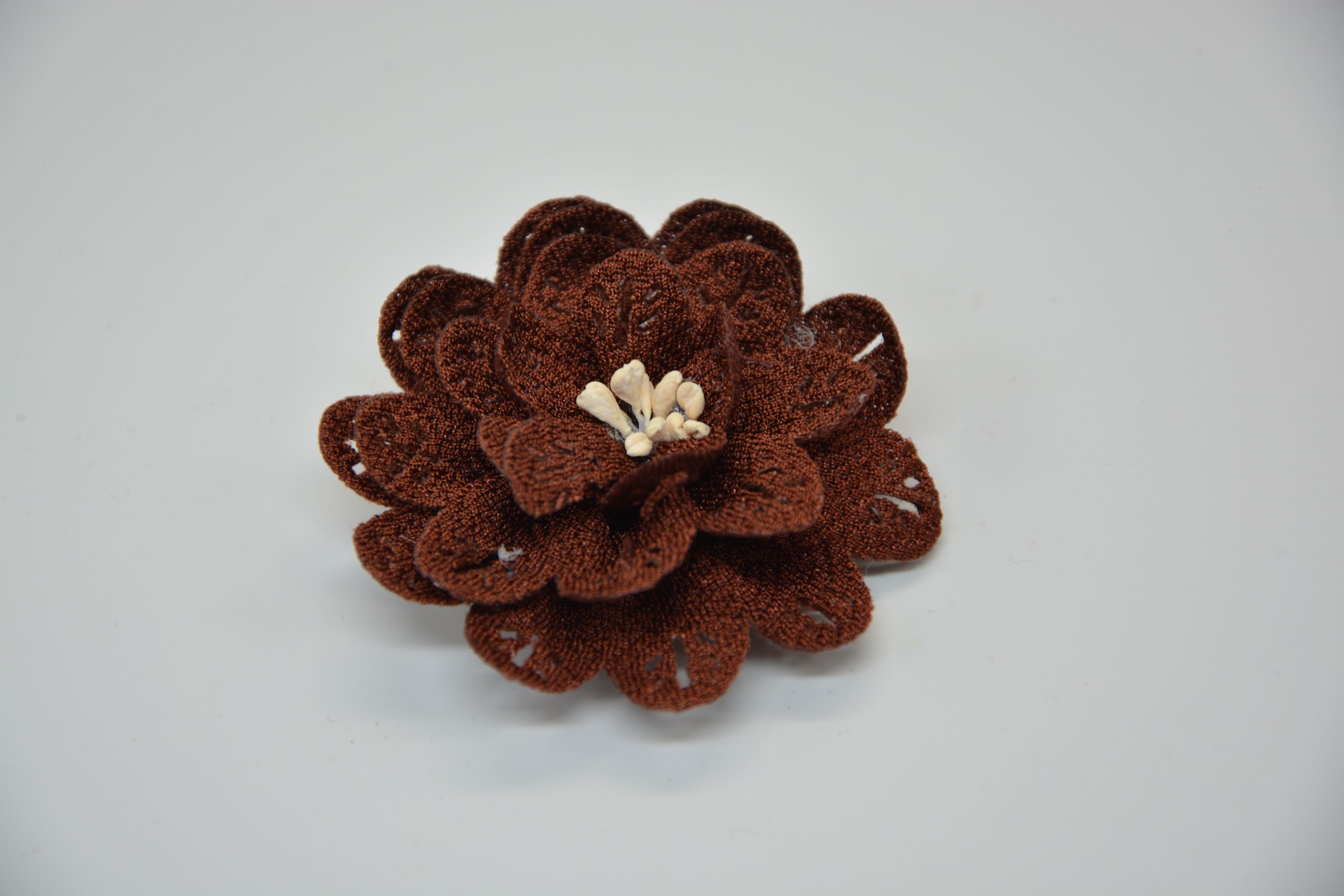 珍珠麻镂空花瓣卷花详情图4