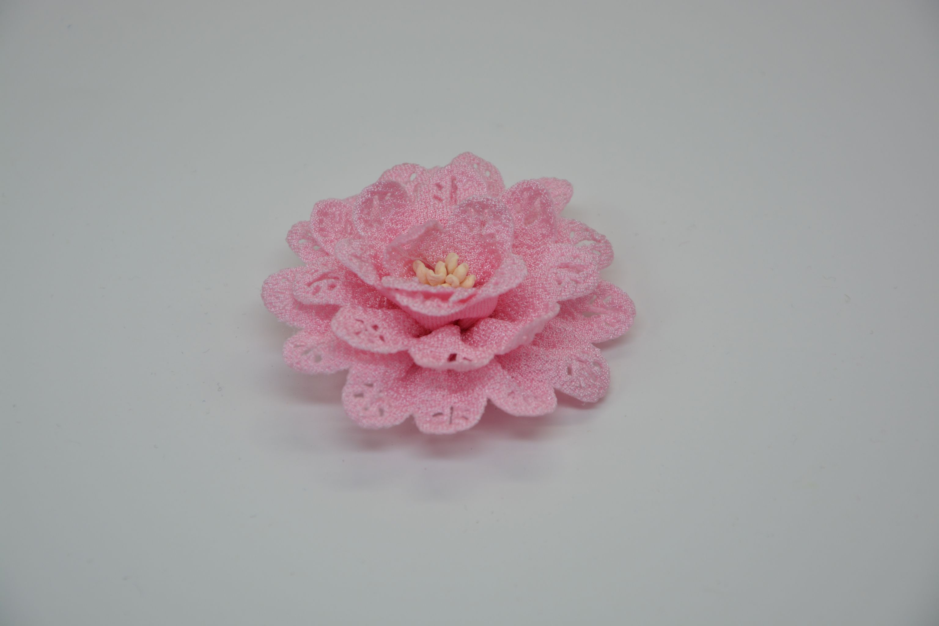 珍珠麻镂空花瓣卷花详情图3