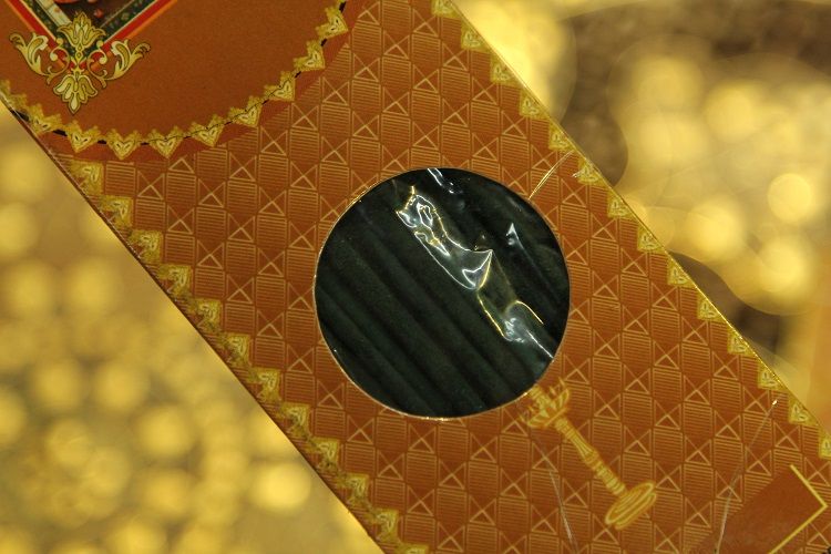 One box of imported Touch india incense contains 20 sticks for long-lasting indoor incense. Available in stock detail image 4