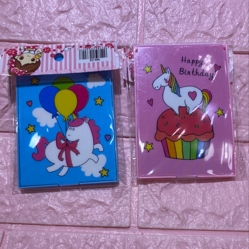 Mirror comb pony for children thumbnail