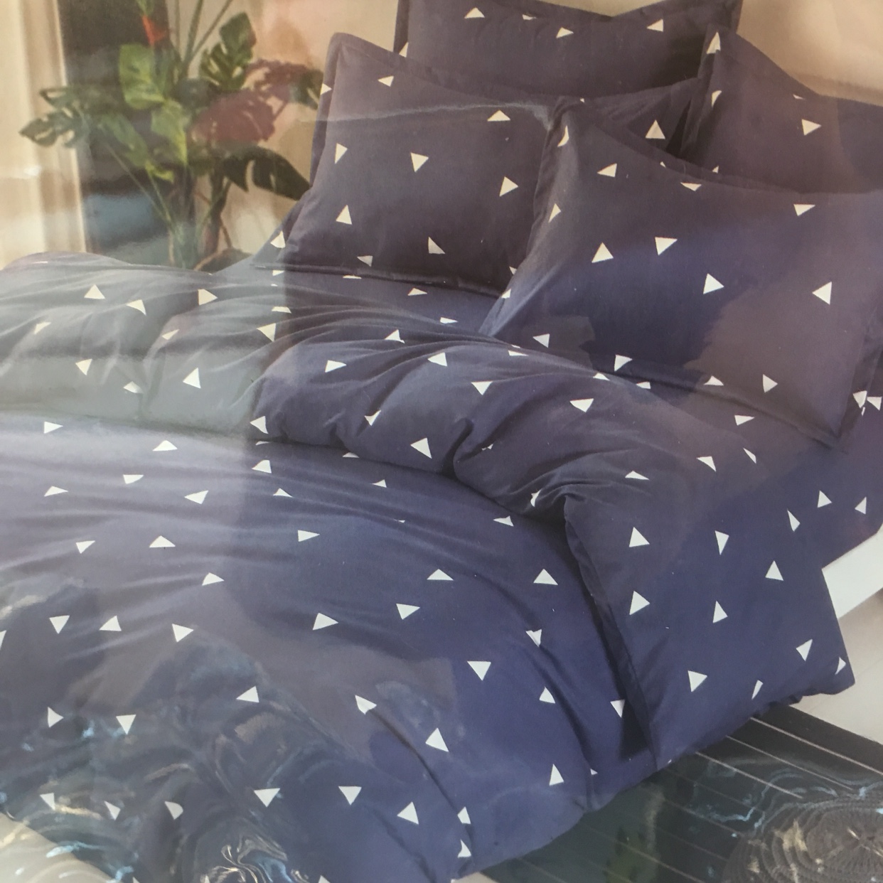 Australian Velvet Three-Piece Set Item Picture
