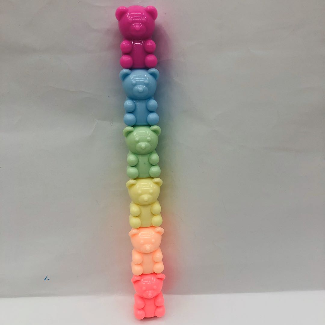 爱心足球小熊积木各种形状造型可爱学生连体多节换头创意多色笔白底实物图