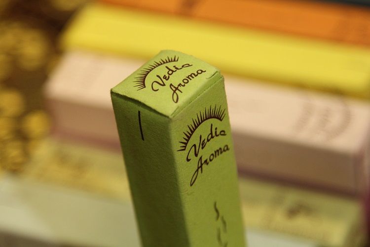 Indian imported VEDIC stick-less functional incense for home and office use, available in stock with various scents detail image 6