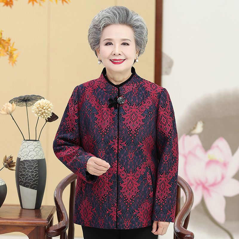 The new spring clothes for the elderly, such as the coat for a 60-year-old grandma and the autumn coat for a 70-year-old grandma, are loose details Picture