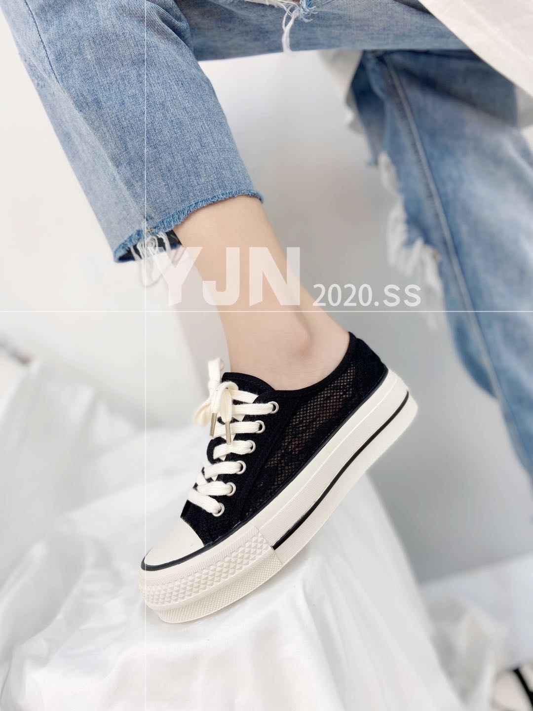 Muffin Soled Mesh Shoes