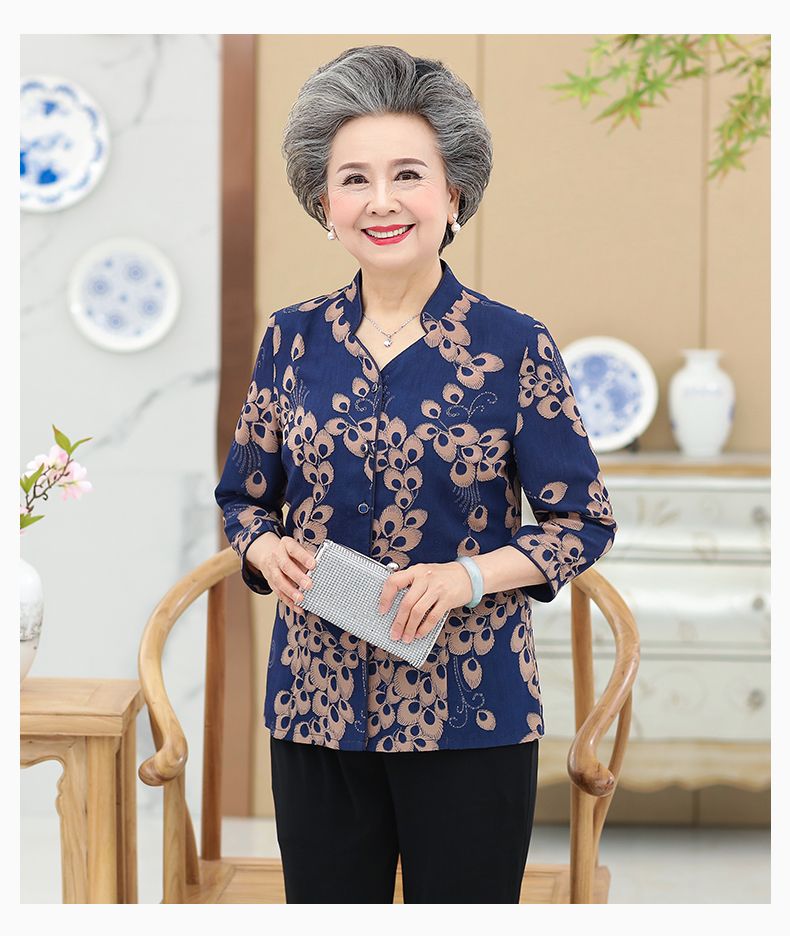 Summer clothes for middle-aged and elderly people: Women's linen mother's shirt, 60-year-old elderly clothes, 70-year-old grandma's two-piece set, wife's summer detail image 10