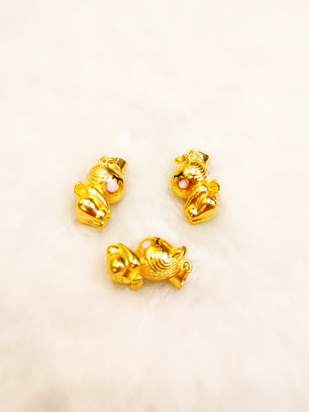 仿越南沙金假黄金装饰吊坠韩 小马吊坠diy手链手镯串珠彩色配件镀金配饰女白底实物图