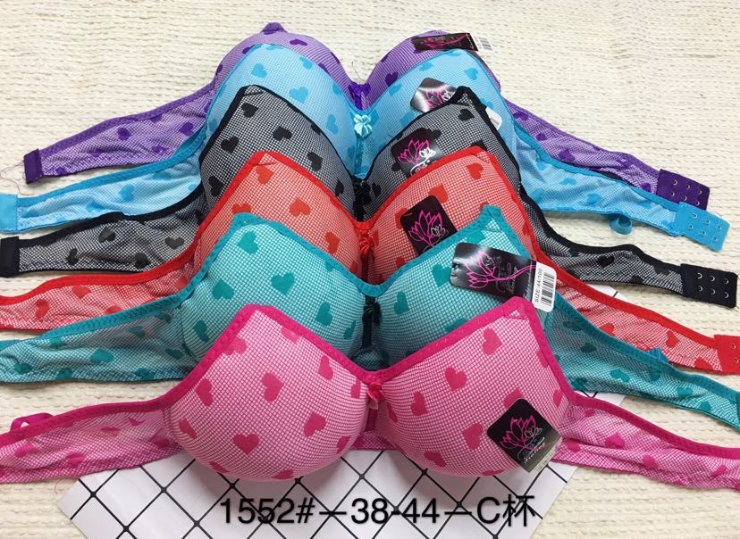 Manufacturers direct spot export of thin sponge heart heart-shaped dot without steel ring comfortable breathable C Cup Middle East South America Africa thumbnail