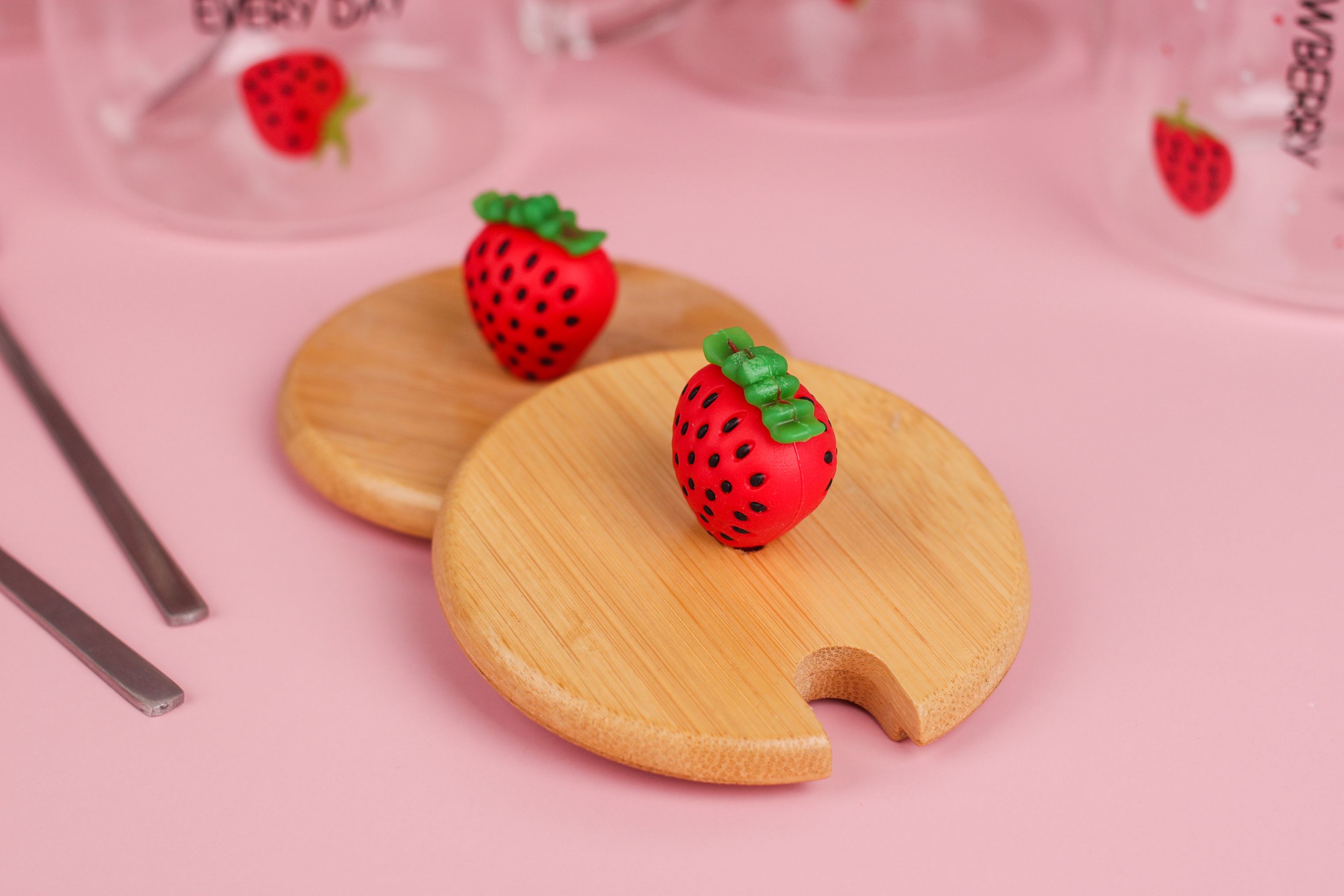 Fresh Strawberry Glass Mb9201 full figure