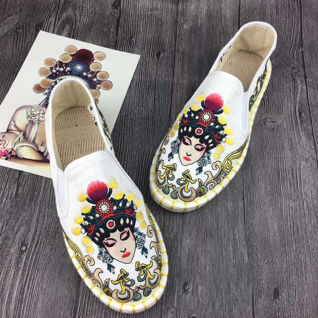 女式布鞋实物图