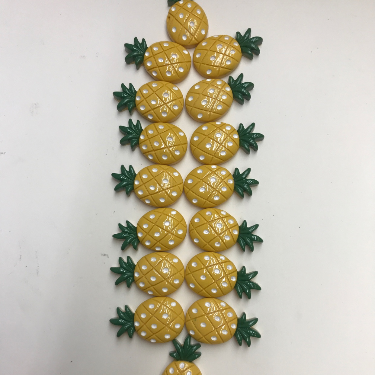 树脂菠萝卡通水果饺子盘子抖音爆款 diy发夹水杯贴奶油胶手机壳树脂配件