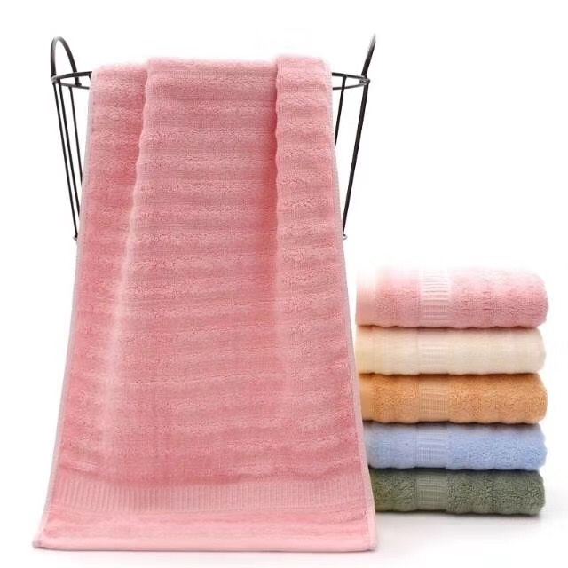 High and low bamboo charcoal fiber towels