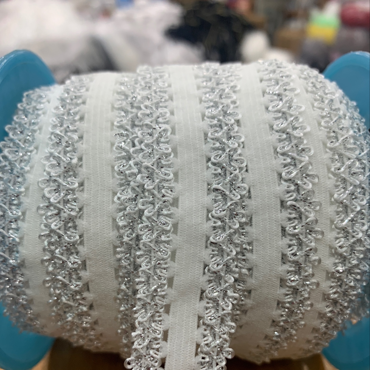 8036 pairs of the crown thumbnail