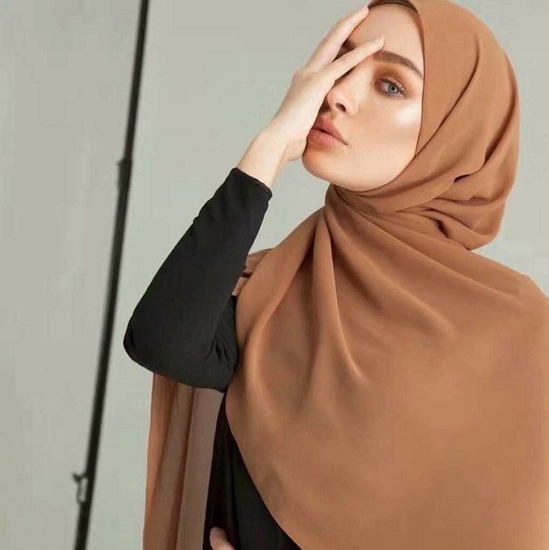 Muslim headscarf Summer new solid-color chiffon breathable and fashionable long scarf Hui ethnic casual headscarf promotion