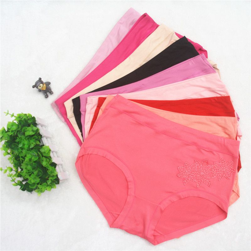 女士牛奶丝花仔内裤女士大版型内裤女士内裤