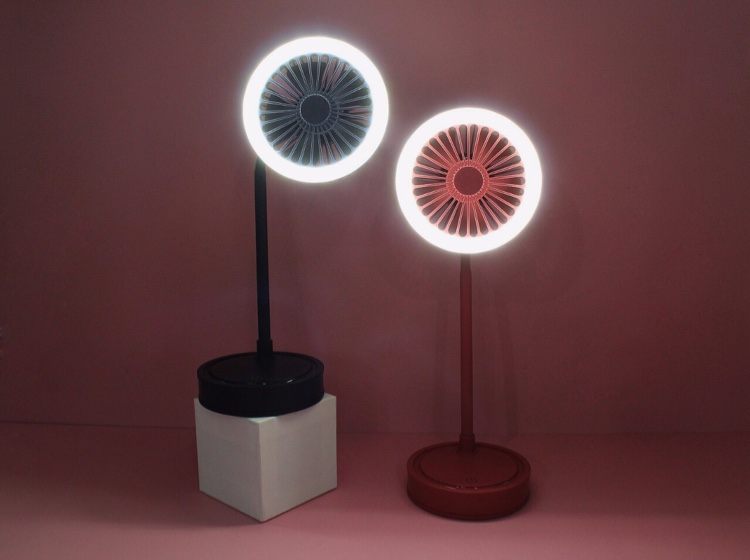 New desk lamp fan 2-in-1 charging fan touch USB fan Application Scenario