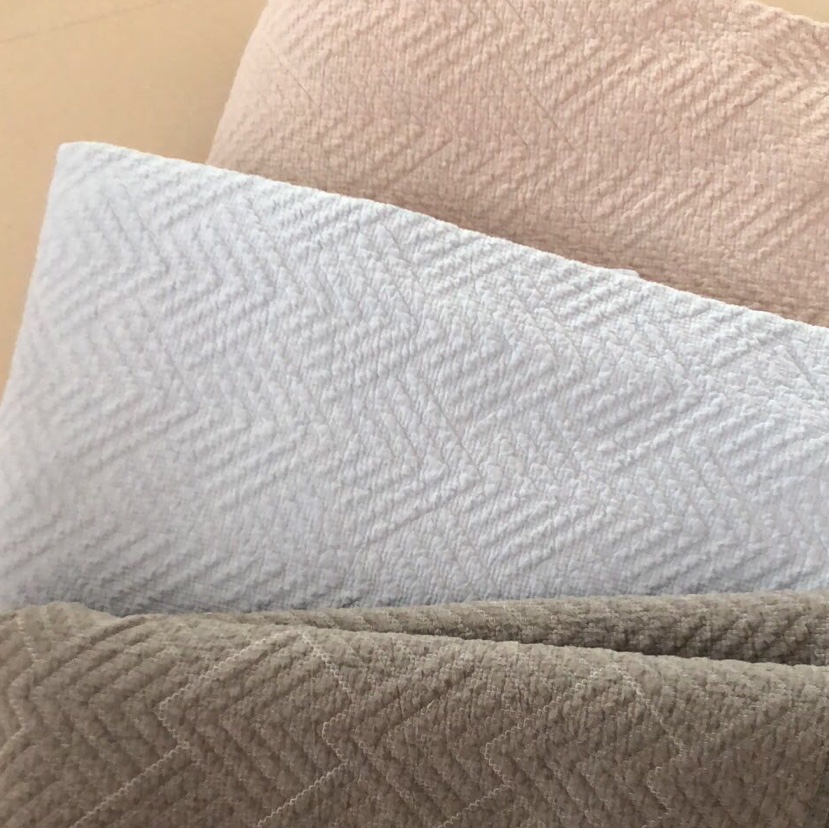 200x230色织布水洗绣花被3