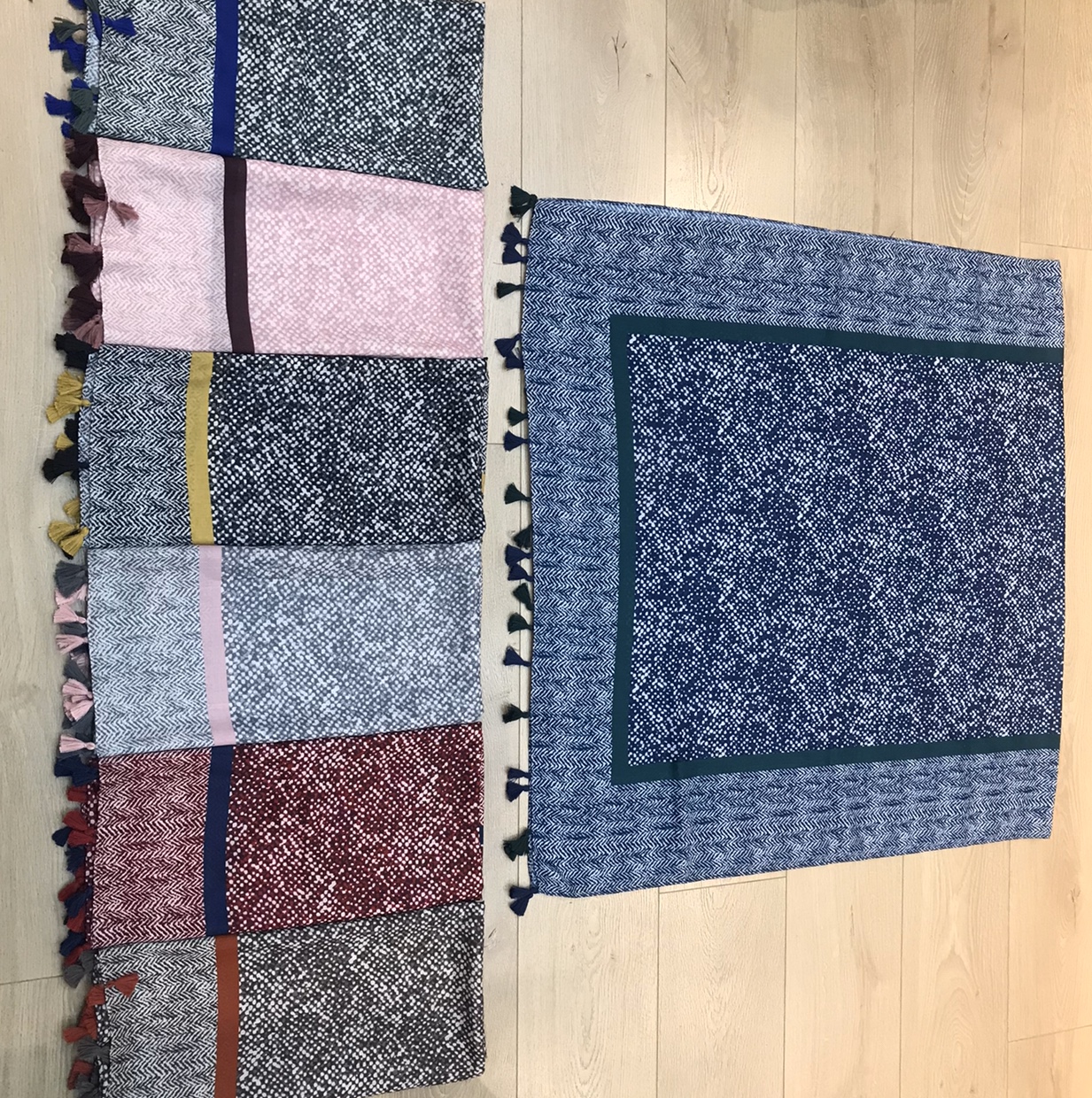 Color Contrast Wool
