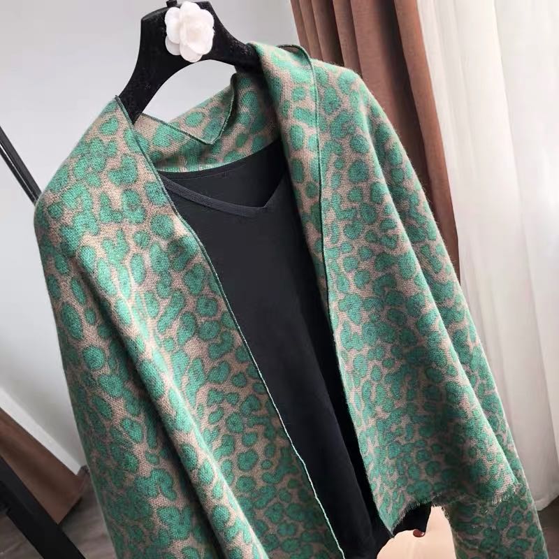 Women's Shawl European Style Autumn And Winter Coat With Casual Explosive Scarf