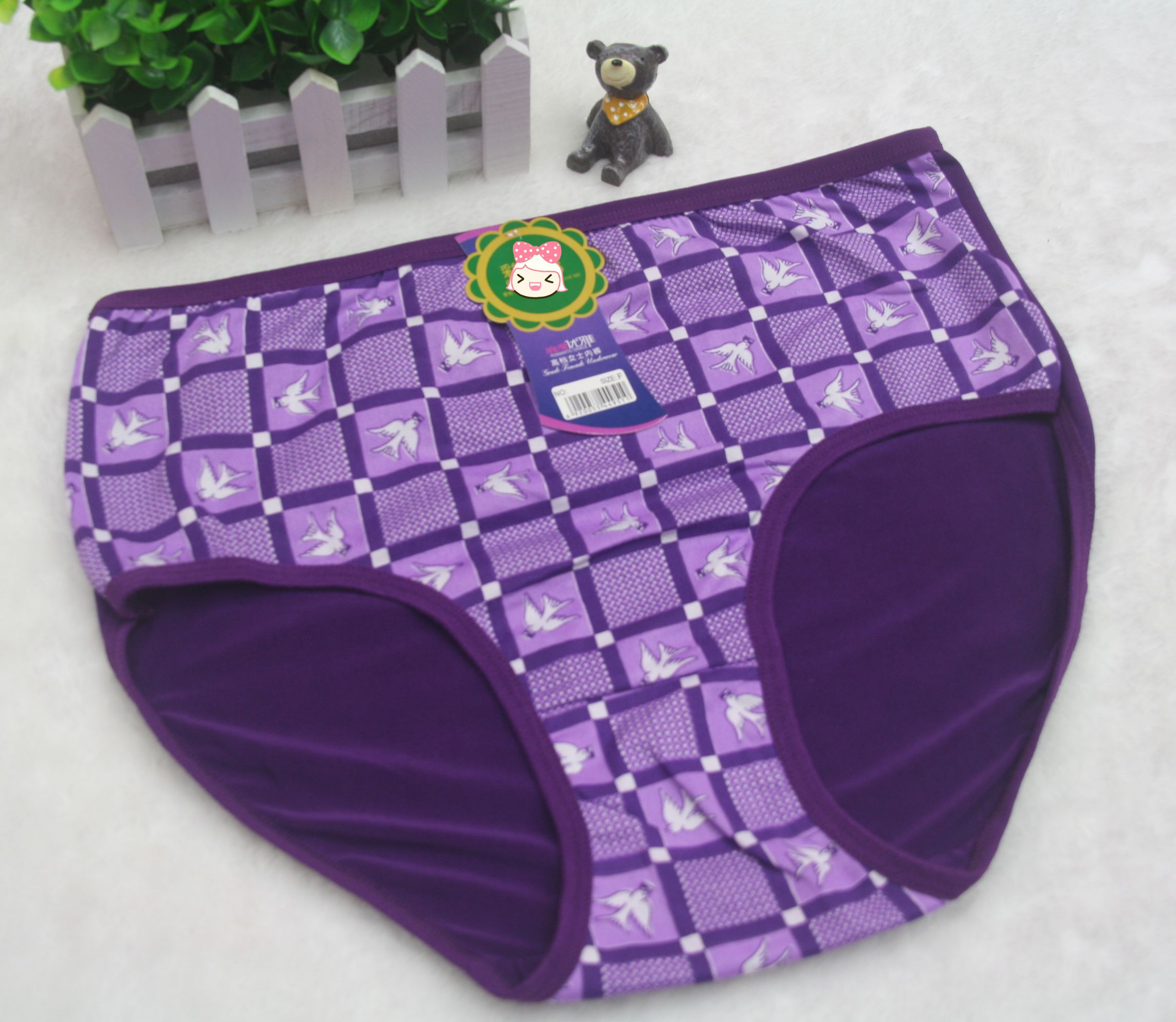 女士大版型牛奶丝内裤女士内裤女士大版型内裤详情图4