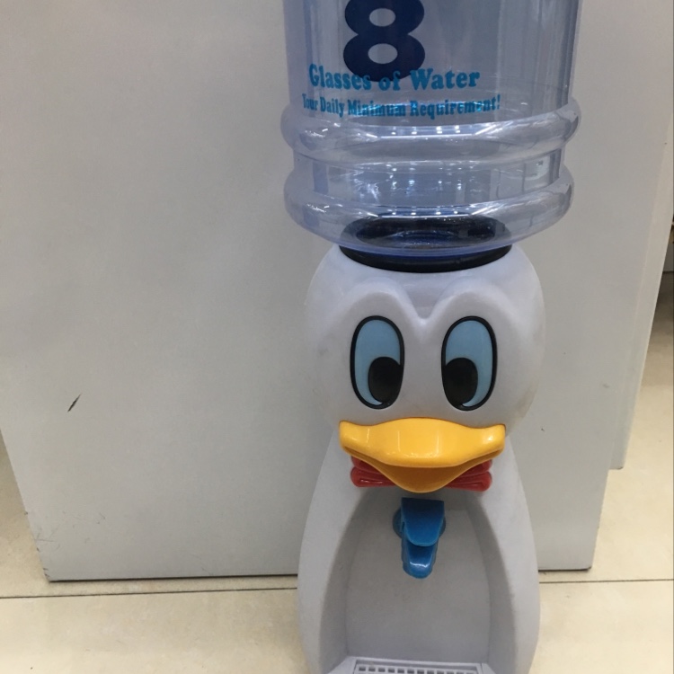 292唐老鸭迷你饮水机