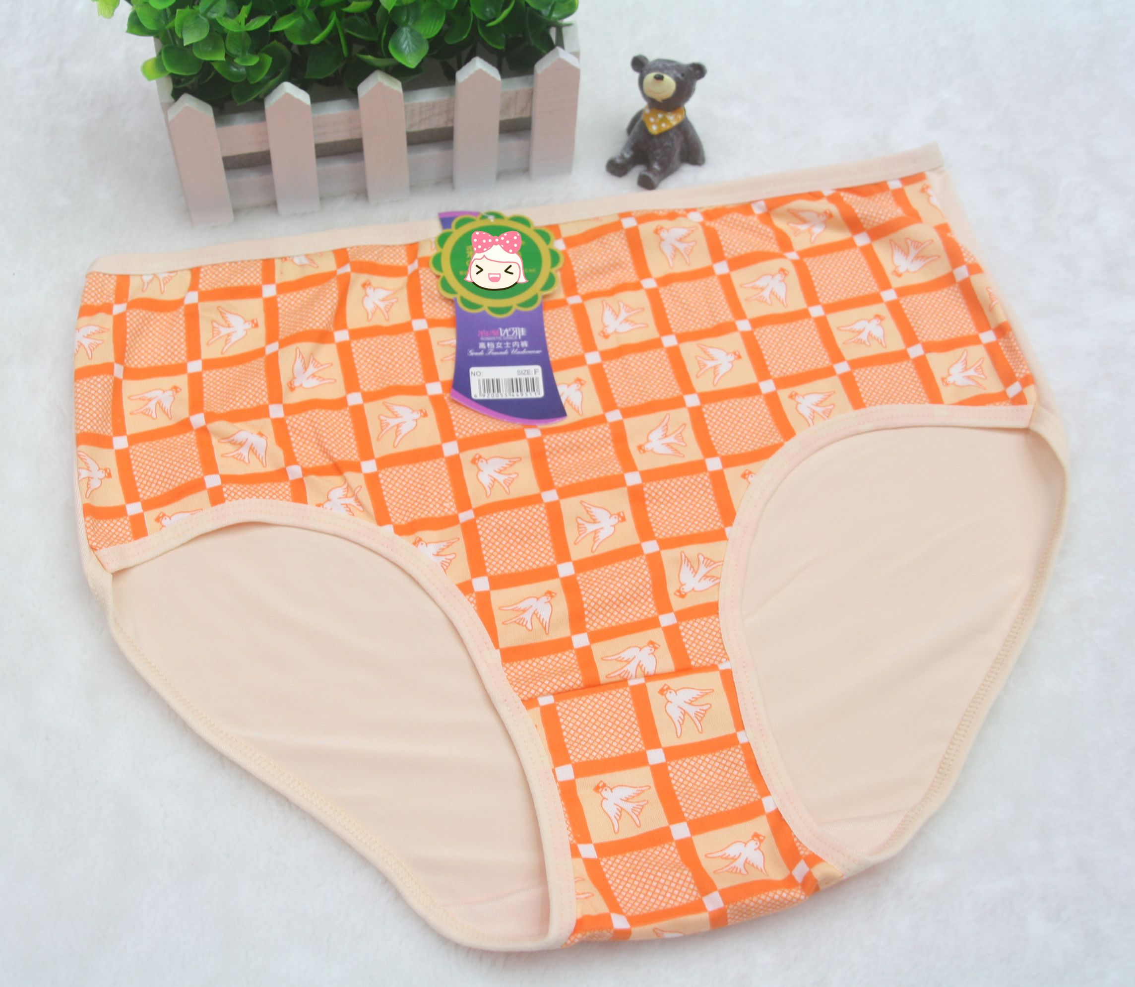 女士大版型牛奶丝内裤女士内裤女士大版型内裤详情图5