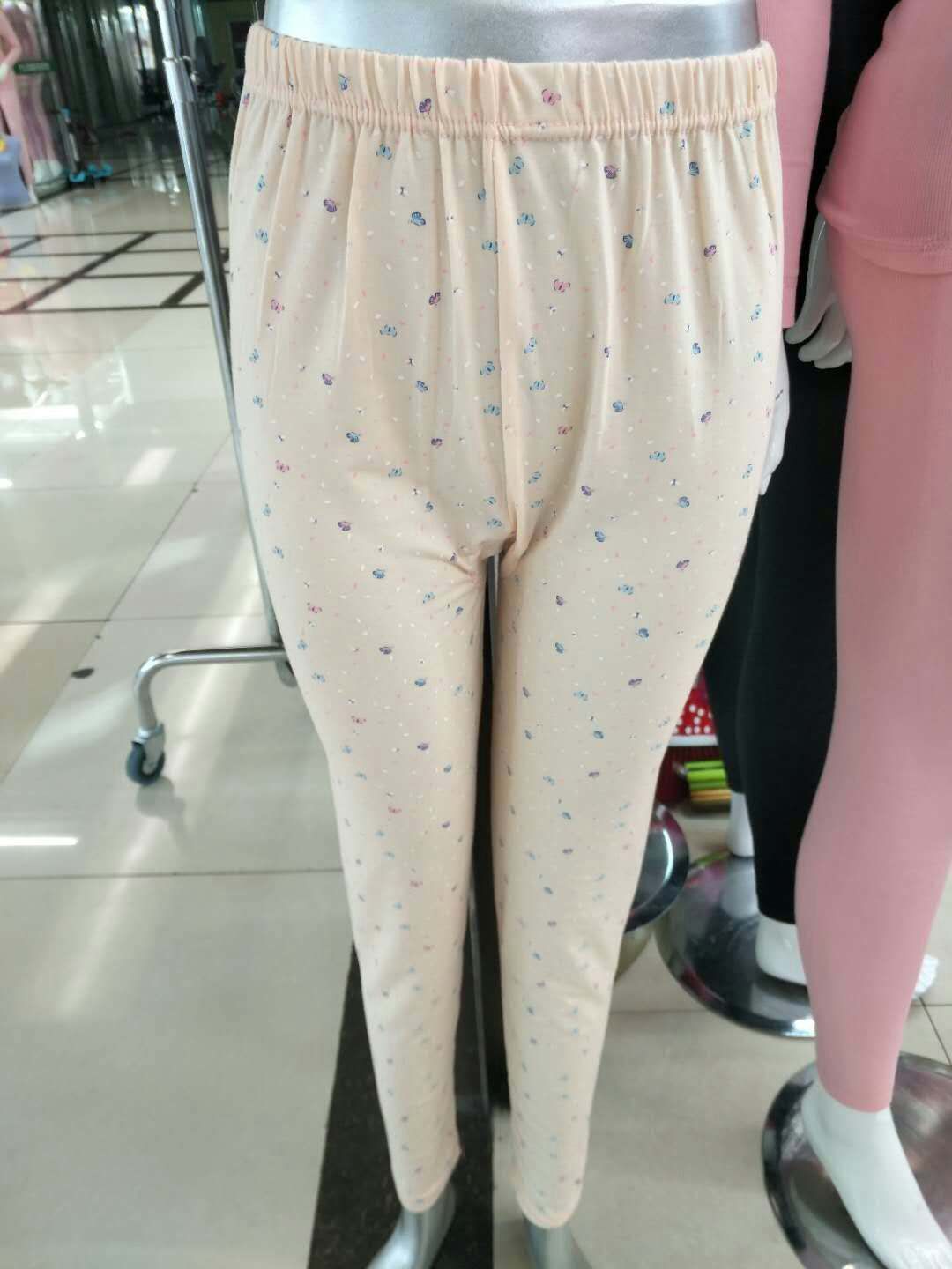 女莱卡裤产品图