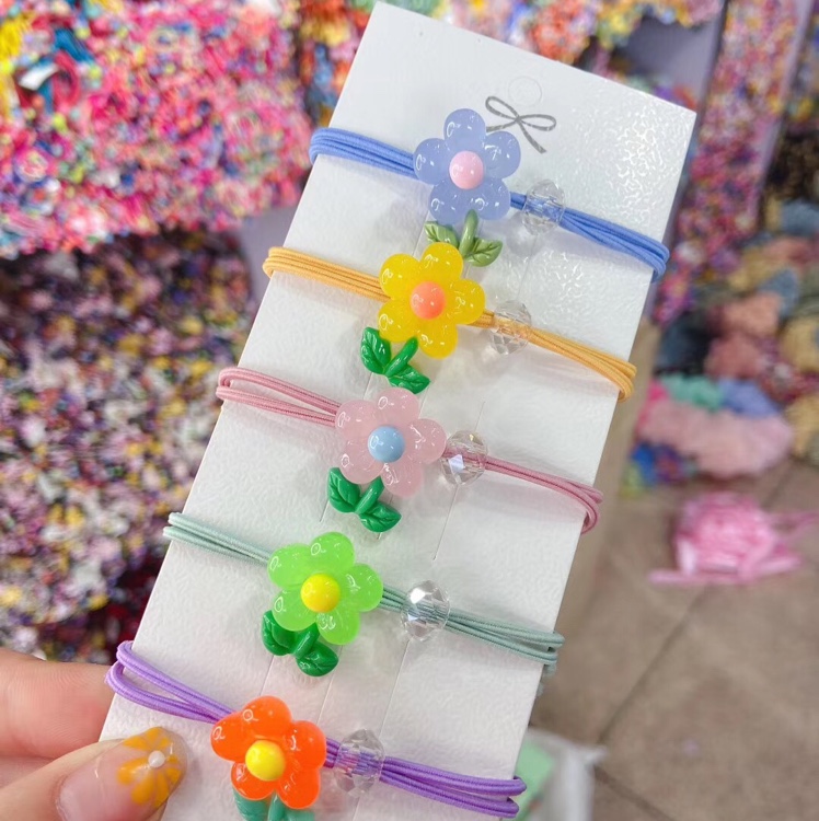 A fresh and clean hair band