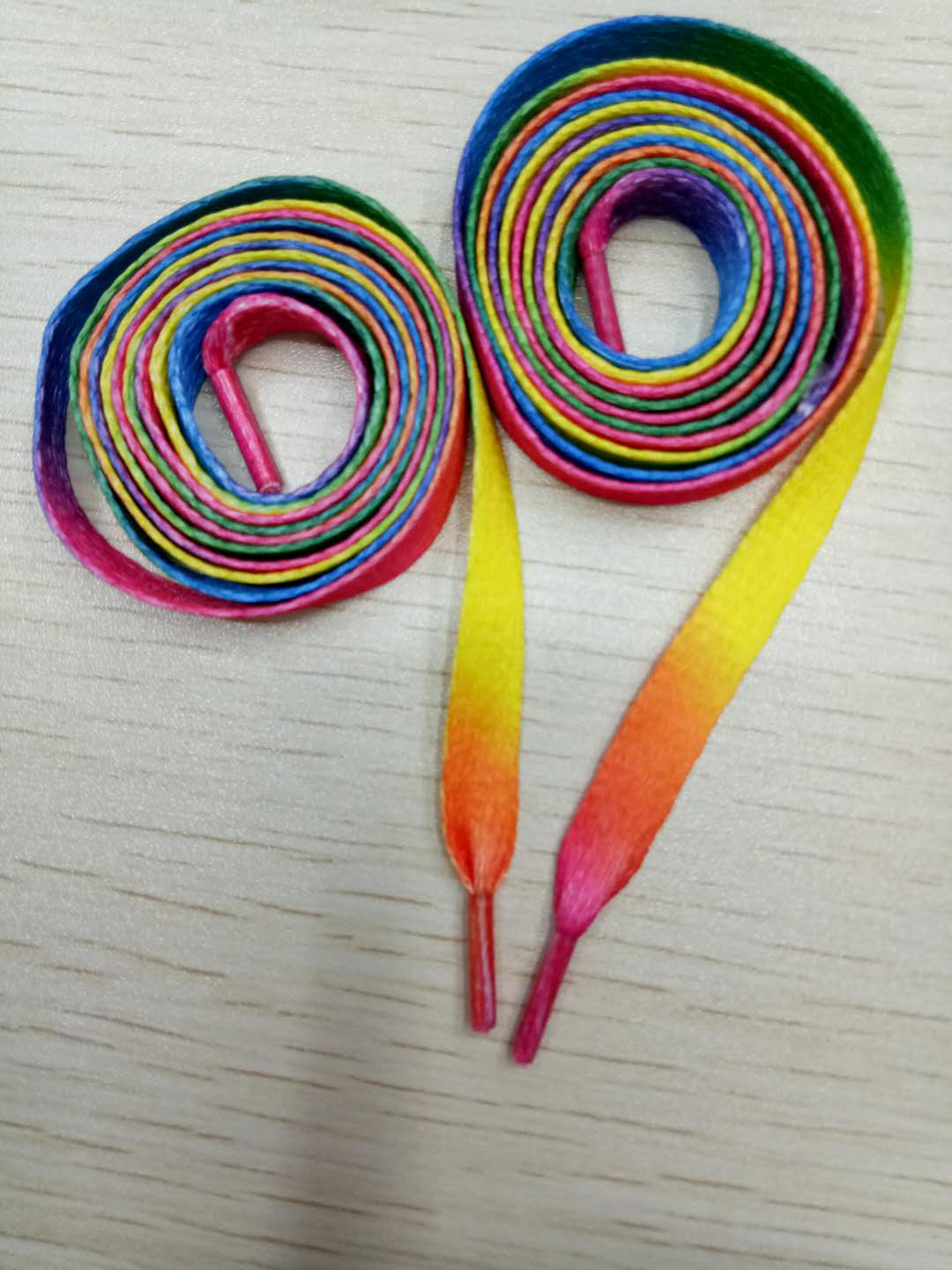 Direct sales from the manufacturer of waist ropes, waistbands, shoelaces, seven-color ropes, accessories, belts, and clothing ropes