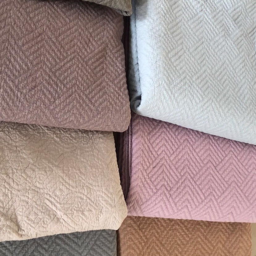 200x230色织布水洗绣花被9