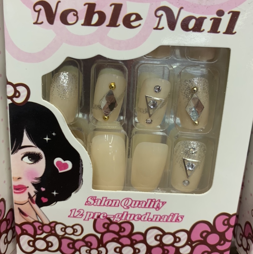 Skin glitter 3D manicure