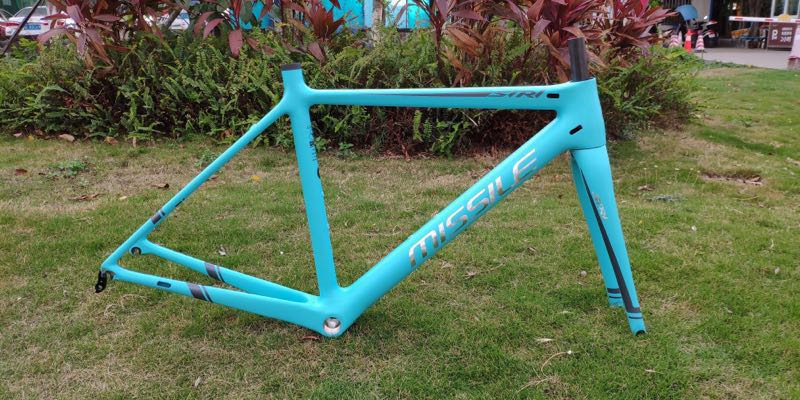 Miser bicycles, mountain bikes, road bikes, carbon fiber frames