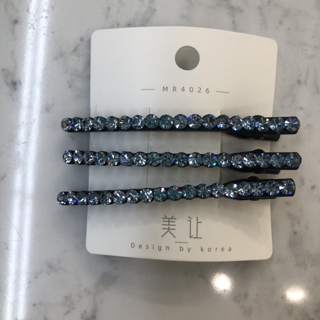 Blue hair clips thumbnail