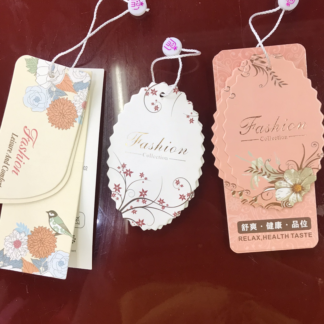 Customized production of logo cards, labels and tags by Yinsen Printing Clothing tags 22229