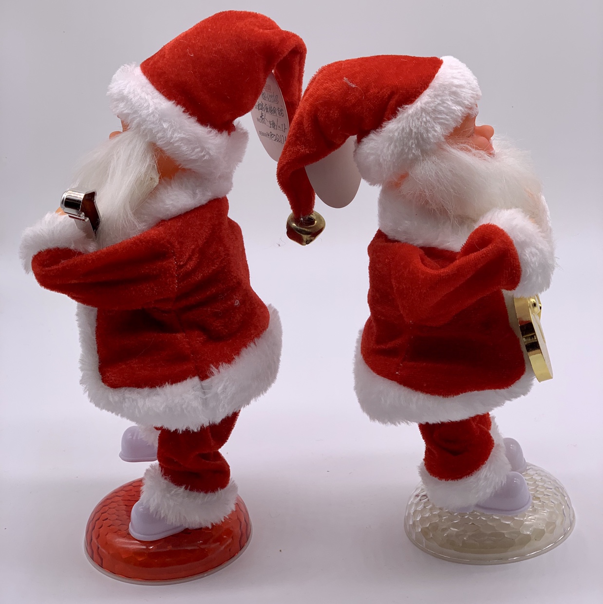 A 30-centimeter rotating guitar dancing Santa Claus Application Scenario