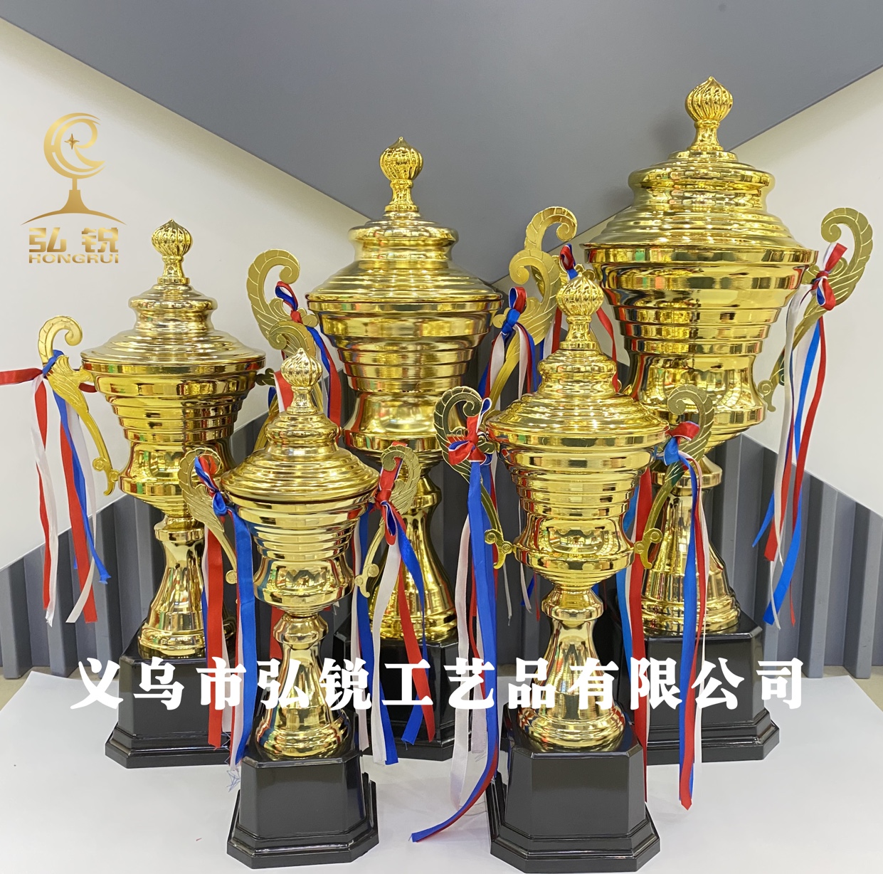 The new 1042B metal trophy is now available. It measures 12*39CM and is a good product from Yiwu. The prize can be customized with a logo Specification image