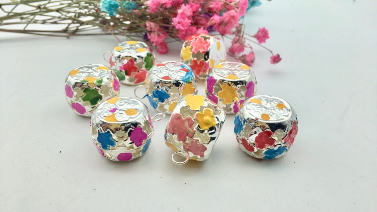 Pure hand painted bell, D1Y accessories, Chinese knot accessories, crafts accessories thumbnail