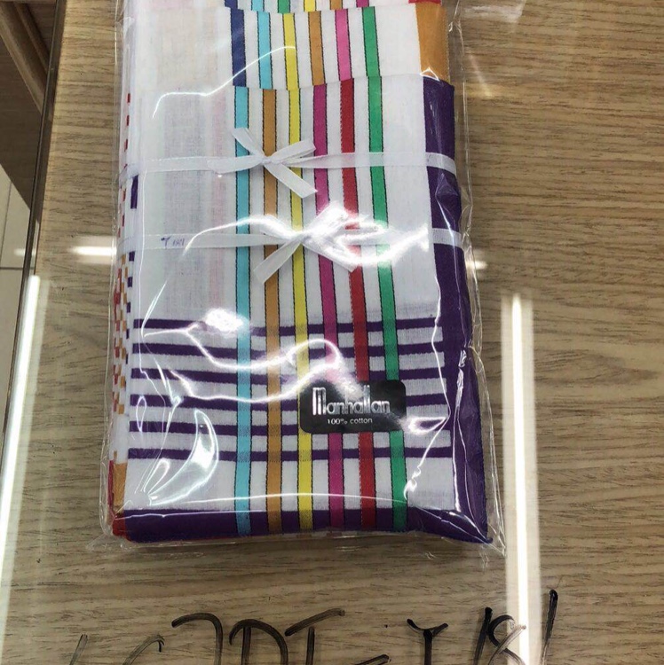 Handkerchief satin strip details Picture
