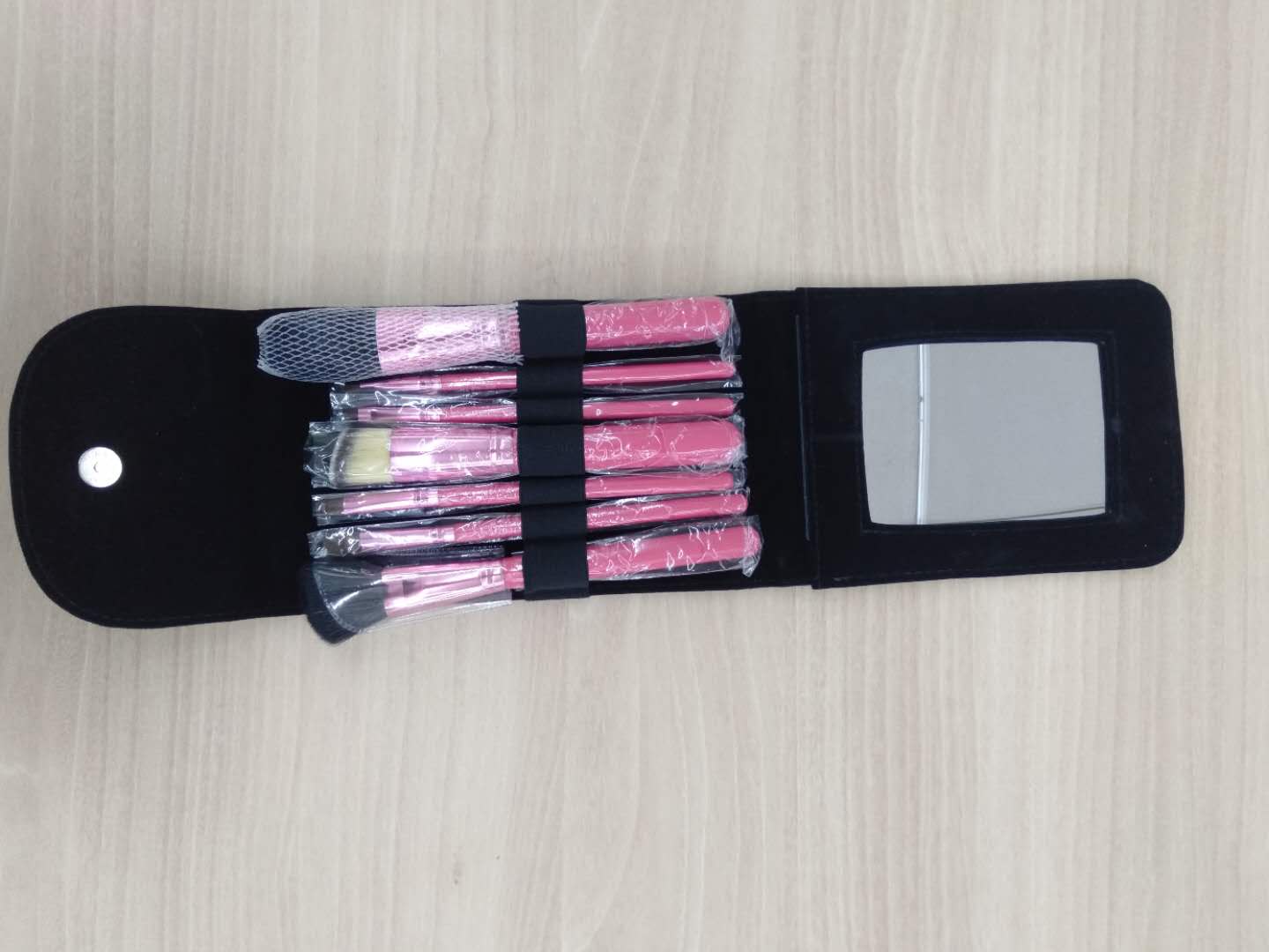 8-piece set of makeup brushes, foundation, eyebrow brushes, and makeup tools details Picture